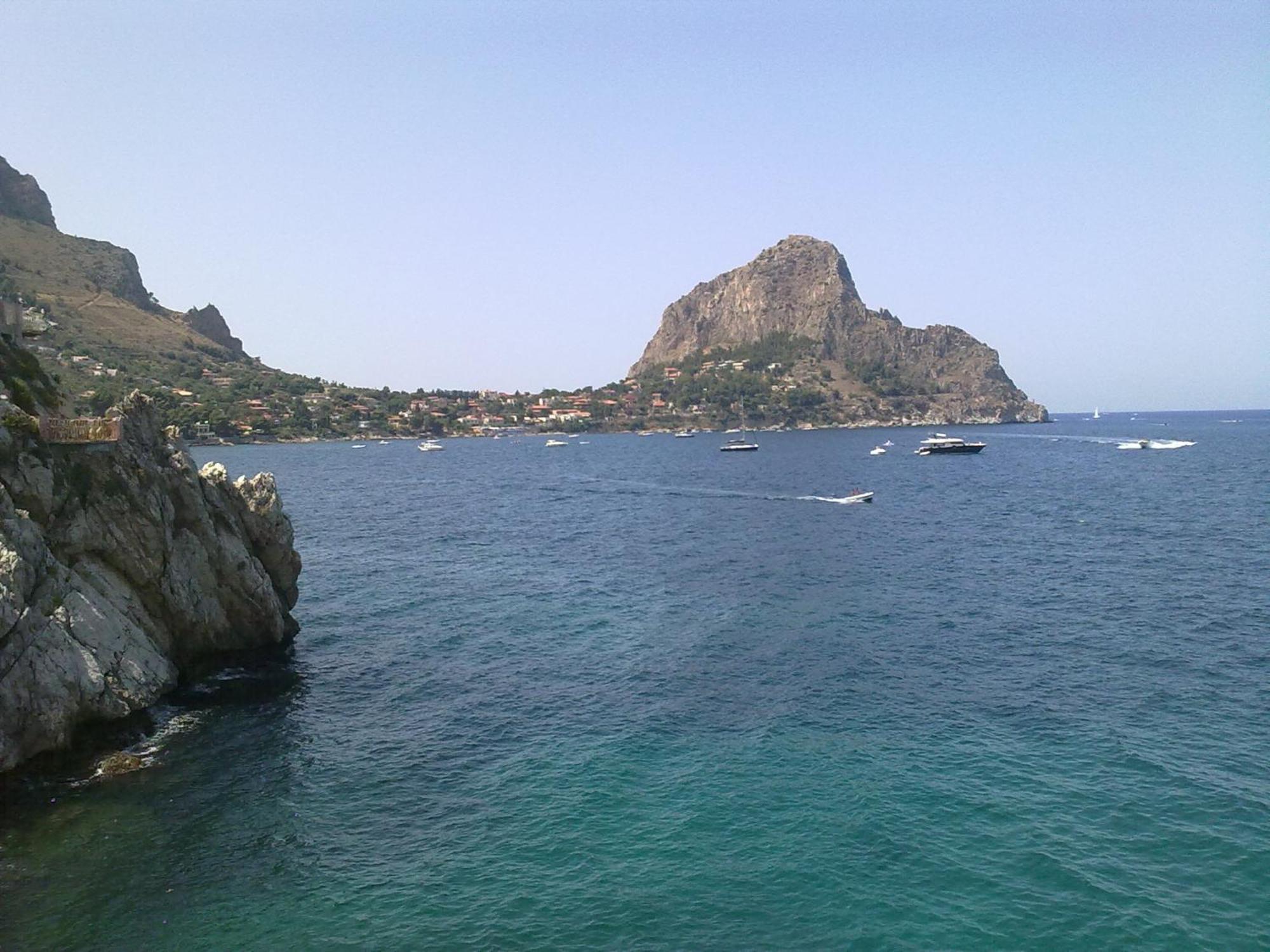 La Caletta Bed & Breakfast Санта Флавия Екстериор снимка