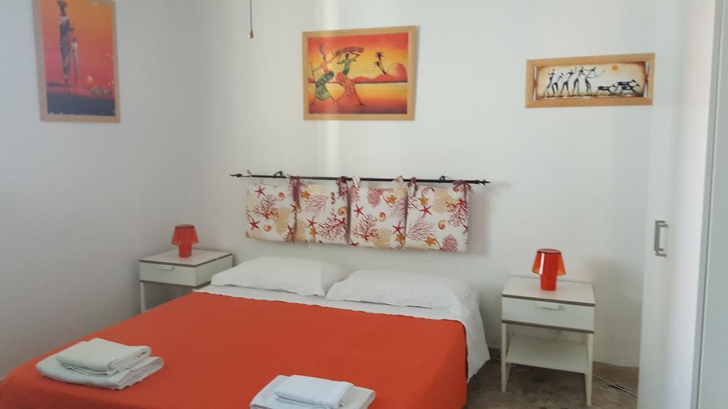 La Caletta Bed & Breakfast Санта Флавия Екстериор снимка