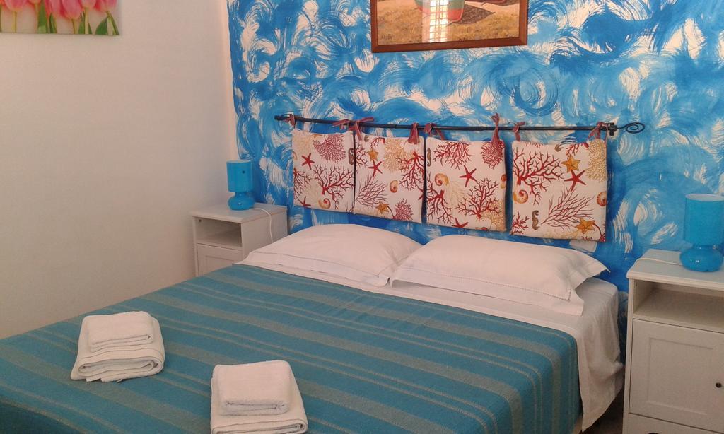 La Caletta Bed & Breakfast Санта Флавия Екстериор снимка