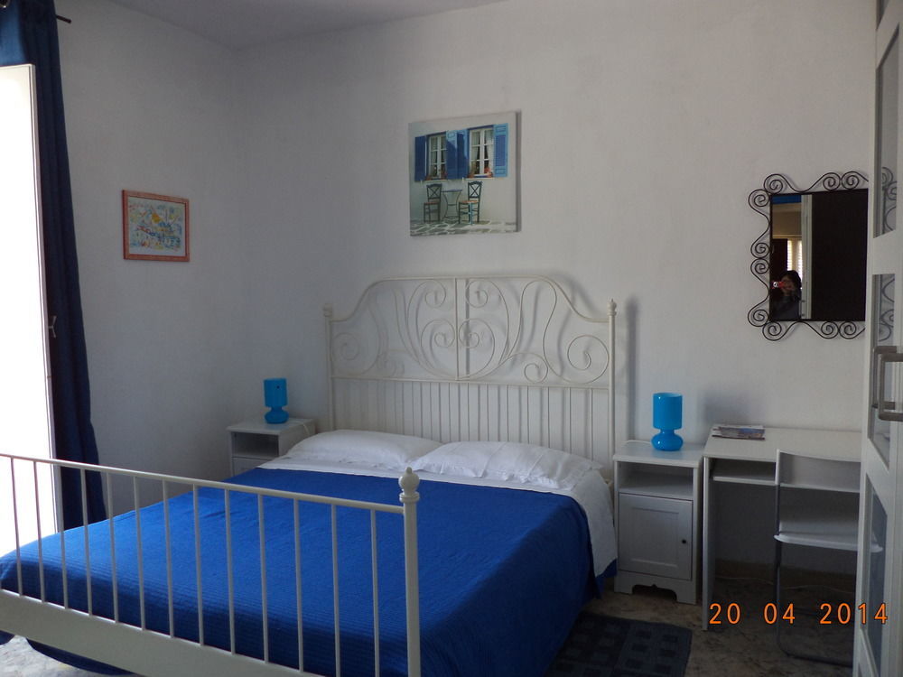 La Caletta Bed & Breakfast Санта Флавия Екстериор снимка