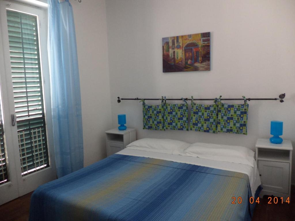 La Caletta Bed & Breakfast Санта Флавия Стая снимка